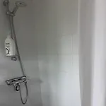 Cozy Tiny Room, Mini Kitchen And Bathroom 3* オテルプ