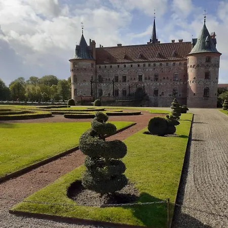 Cozy Tiny Room, Mini Kitchen And Bathroom לינה וארוחת בוקר