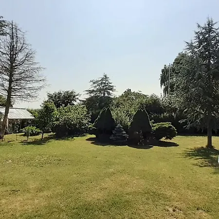 לינה וארוחת בוקר Cozy Tiny Room, Mini Kitchen And Bathroom אוטרופ