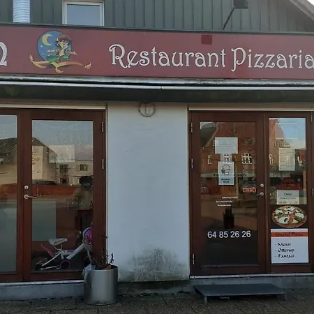 Cozy Tiny Room, Mini Kitchen And Bathroom 3* אוטרופ